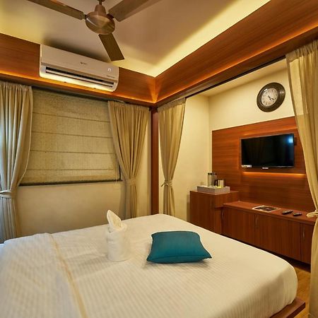 Tranquil La Casa Hotel ปูเน่ ภายนอก รูปภาพ
